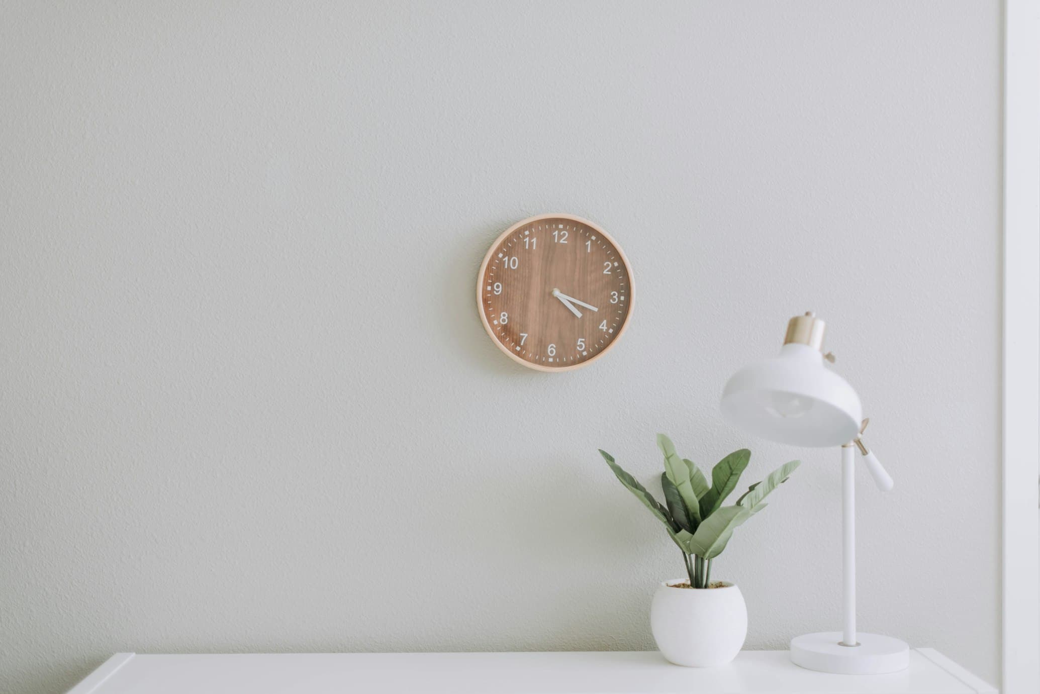 Bespoke Joinery vs. Off-the-Shelf Solutions